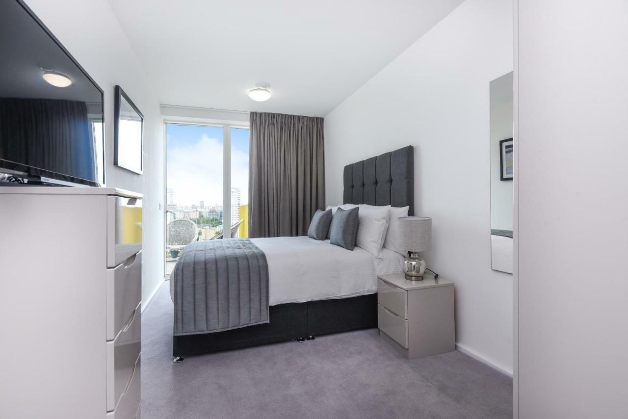 Millharbour Residences London Exterior photo