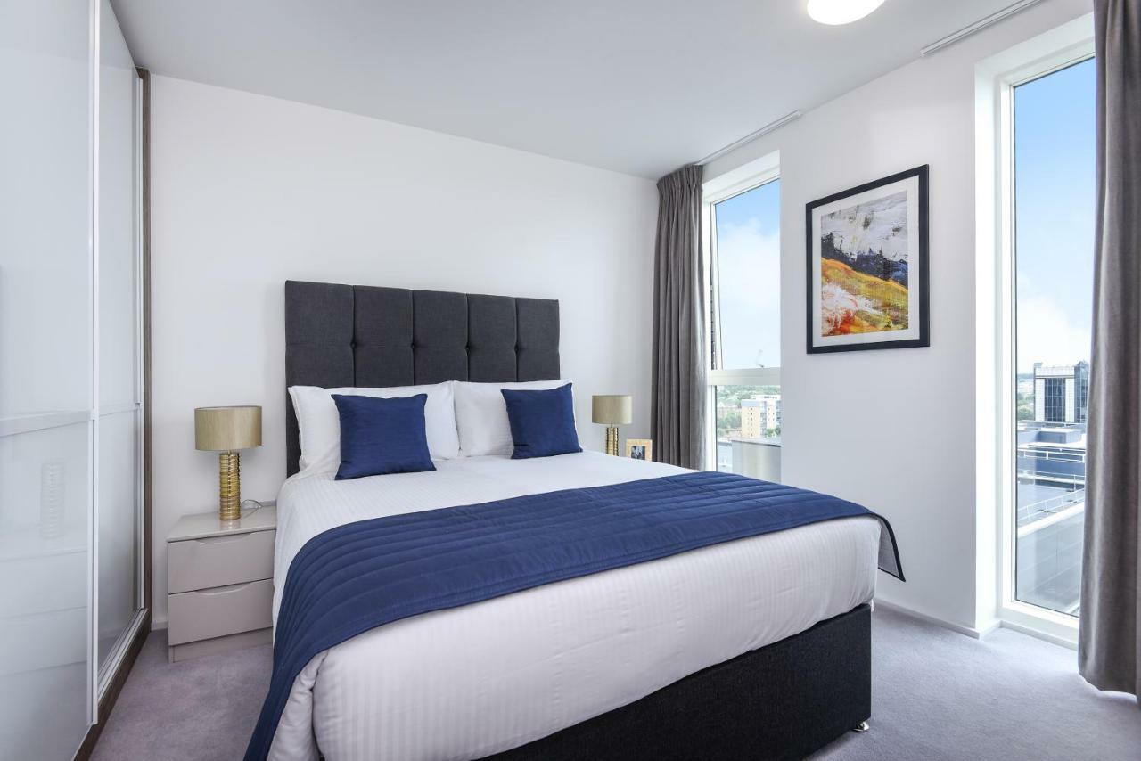 Millharbour Residences London Exterior photo